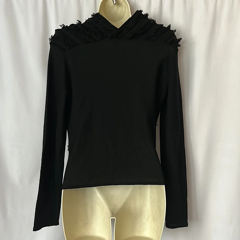 Armani Collezioni Black 💯% Wool Long Sleeve Sweater Top **Size 4** ❤️❤️ - Picture 2 of 4